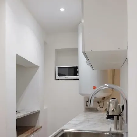 普罗呀阿尔法玛旅馆 * Lisboa