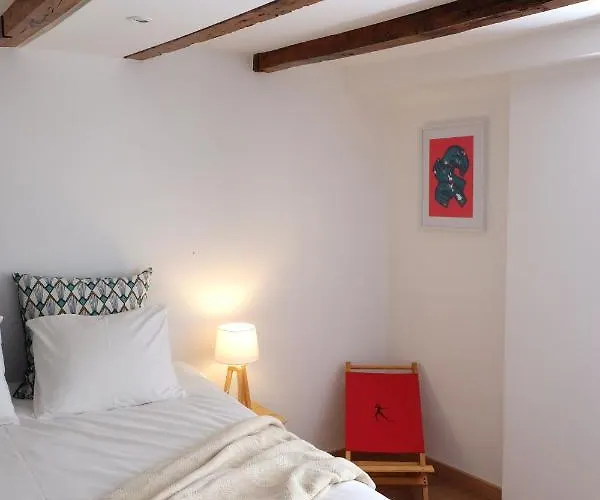 Proa D'alfama *